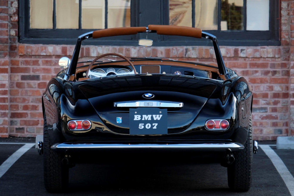 BMW 507 back